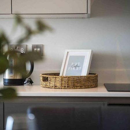 Beautiful Beach Side Apartment Torquay Bagian luar foto